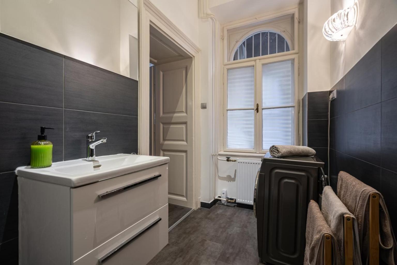 Aviator Luxury Apartment Budapeste Exterior foto