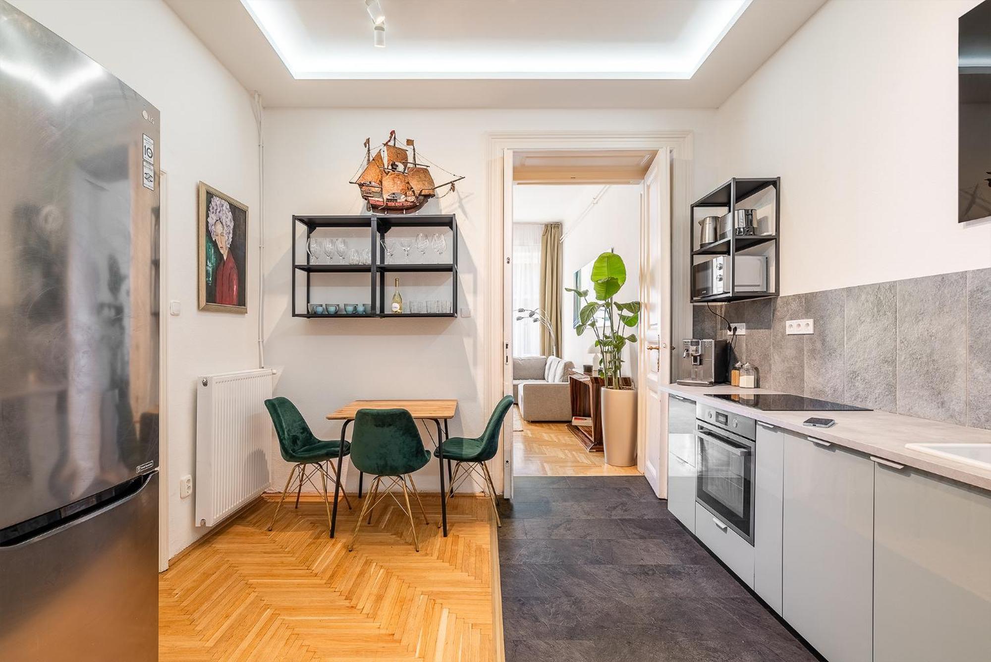 Aviator Luxury Apartment Budapeste Exterior foto